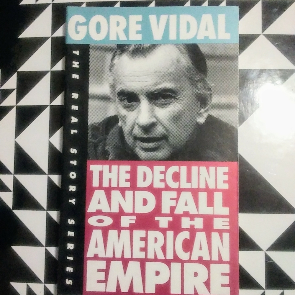 FREE w/ Bundle / More $5 Books - Picture 15 of 16